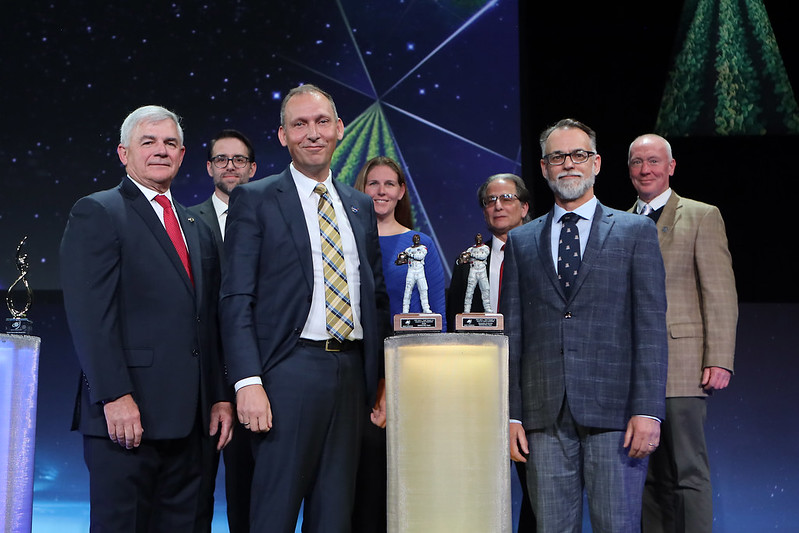 NASA’s OSIRIS-REx Asteroid Sample Return Team Receives 2022 John L. ‘Jack’ Swigert, Jr., Award for Space Exploration